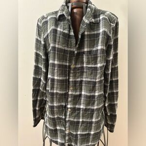 American Eagle, long sleeved buttoned up flannel, green and white, size small